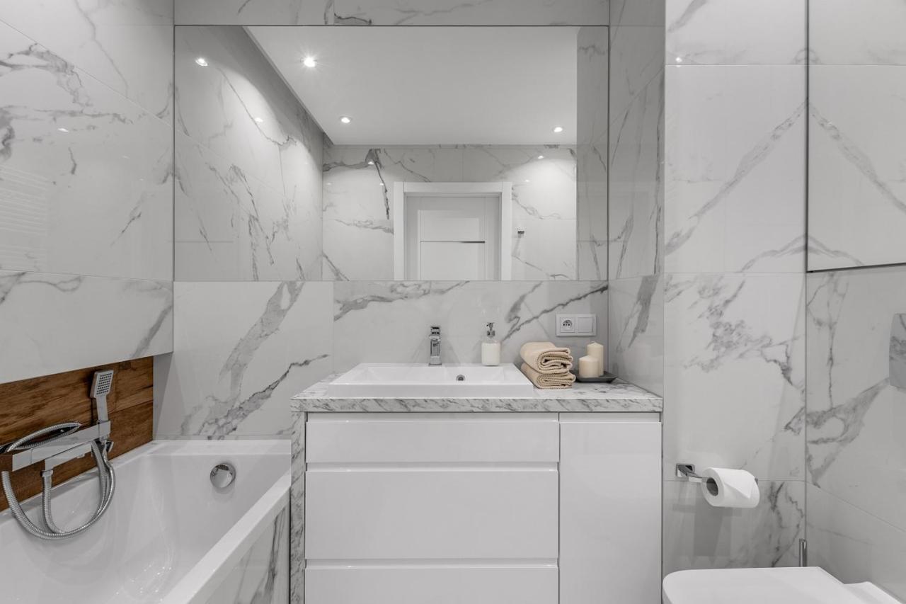 Harbor Apartments - Pulaskiego Катовице Екстериор снимка